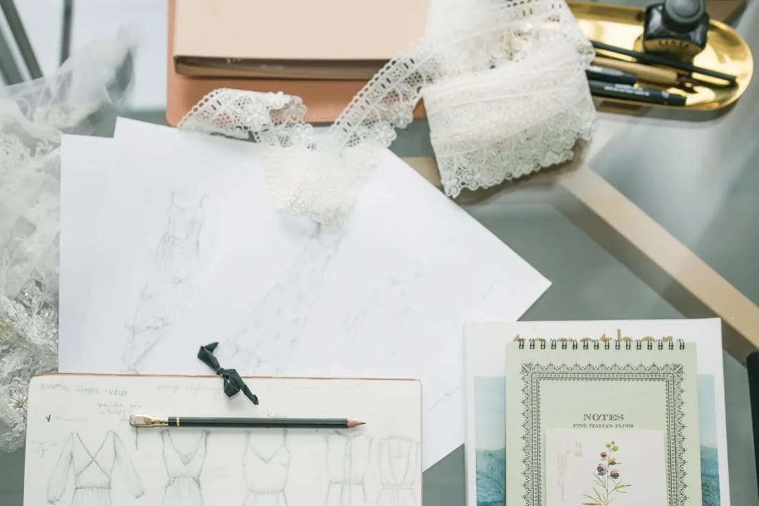 Ile kosztuje uszycie sukni ślubnej? Poznaj ceny i ukryte koszty