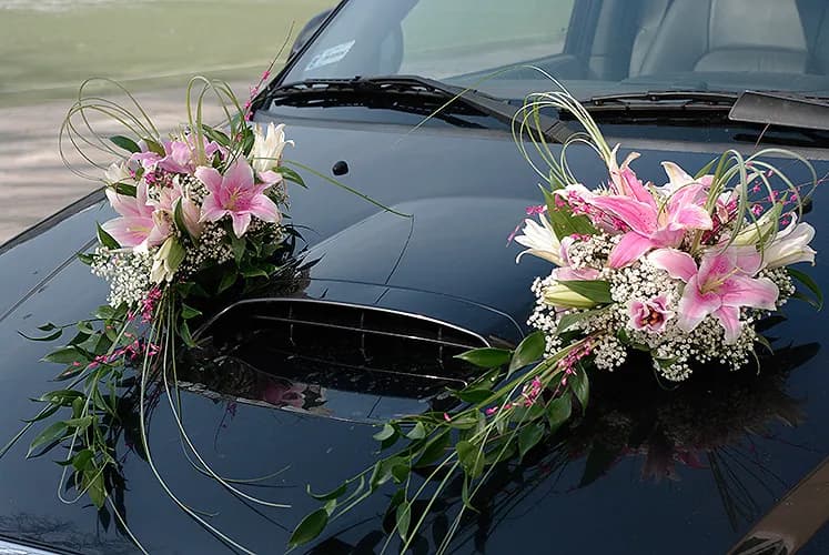 Jak ubrać samochód do ślubu – wyjątkowe pomysły na dekoracje